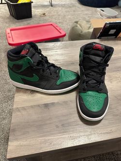 Air Jordan 1 Retro High OG Pine Green 2.0 – Black/Green