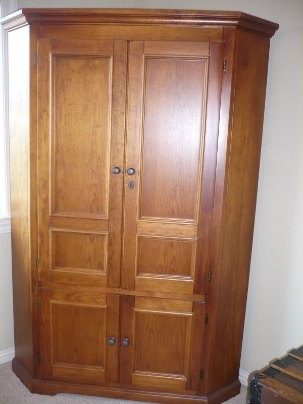 Armoire - Corner Cabinet - 4 Door
