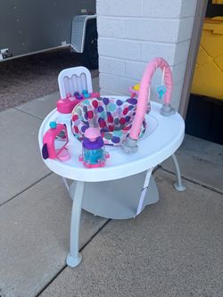 Baby Exersaucer/ baby jumper