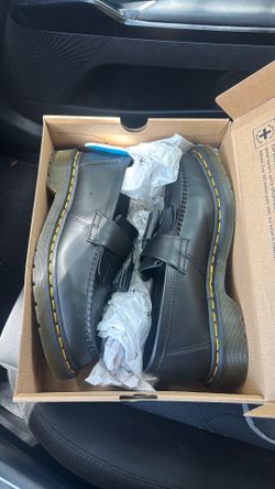Dr Martens Black Adrian