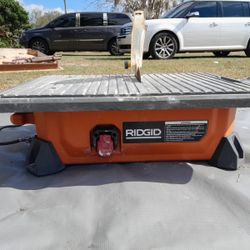 Ridgid Wet Tile Saw 7inch 