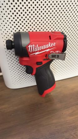New Milwaukee M12 FUEL 12V Lithium-Ion Brushless Cordless 1/4 in. Hex Impact Driver (Tool-Only)