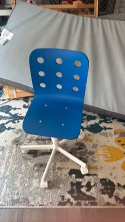 Desk Chair from IKEA.
