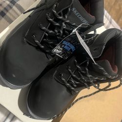 Sketchers Boots 