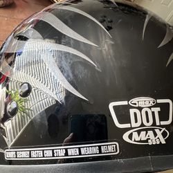 GMAX 55S HALF HELMET BLACK SKULL GLOSS W/ RETRACTABLE INNER SUN LENS XL.  Brand New     