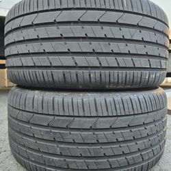 (2) 285 35 22 Hankook Tires