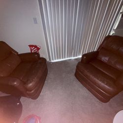 (2) Hydeline Royce Recliners 