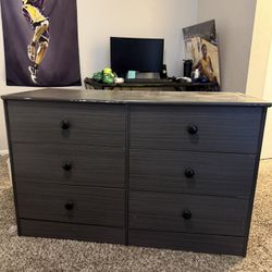 **6 Drawer Dresser **