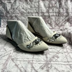 Simply Vera Vera Wang "Svanita" Jeweled d'Orsay Flats