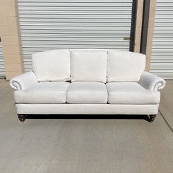 *Free Delivery* Ethan Allen Hyde Couch Sofa 