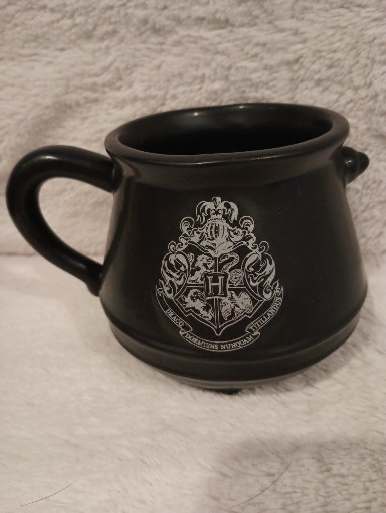 Paladone Harry Potter Cauldron Coffee Mug, Coffee Cup with Hogwarts Crest