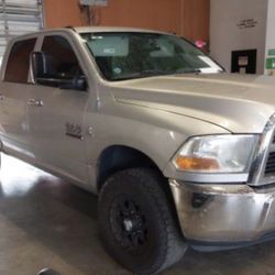 2012 Dodge Ram 2500 Cummins part out 
