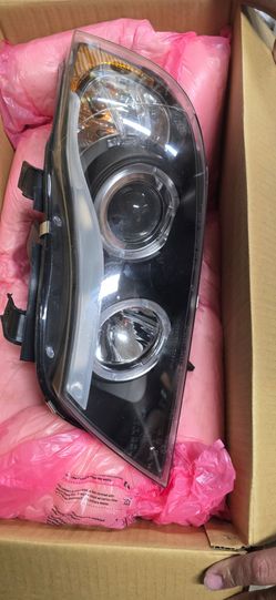 2008 BMW 328i headlights