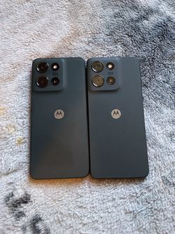 Moto G 2025 128gb 5G Metro each one $75