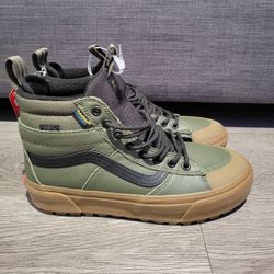 Men's Waterproof Vans - Size 7