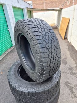 LT 18" Goodyear Wrangler ultraterrain at tires