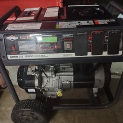 BRIGGS AND STRATTON STORM GENERATOR