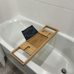 Expanding Bath Caddy Tray