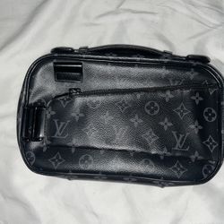 Louis Vuitton Large Men Bag