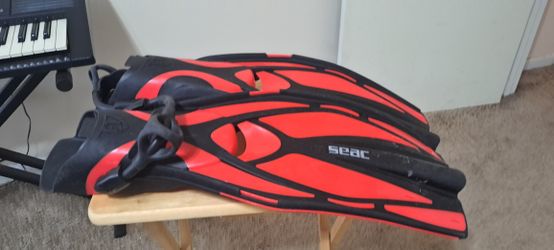 SEAC Open Heel Scuba Diving Fins with Sling Strap and Anatomical Foot Pocket