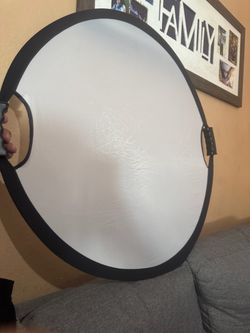 Light reflector