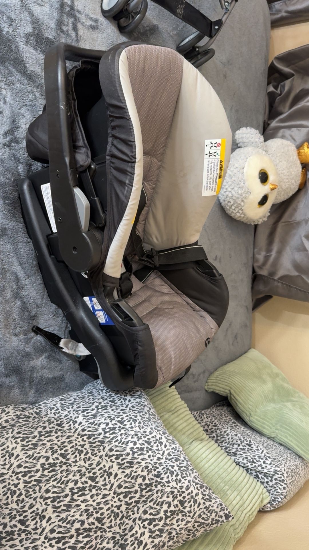 Infant  Car Seat With  Base
