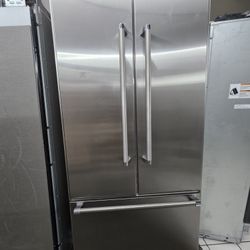 36" THERMADOR BUILT IN STAINLESS STEEL REFRIGERATOR 