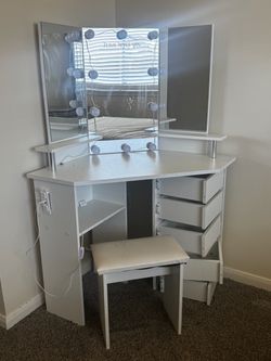 Corner Vanity