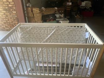 Crib and mattress