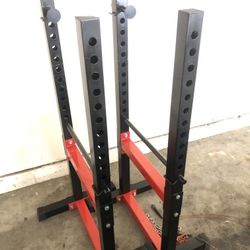 Weightlifting rack