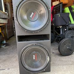 Q Bomb Dual 15’’ Subwoofer Box + 2x 15’’ Subs