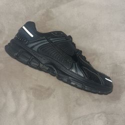 Nike Vomero 5 Black Reflective
