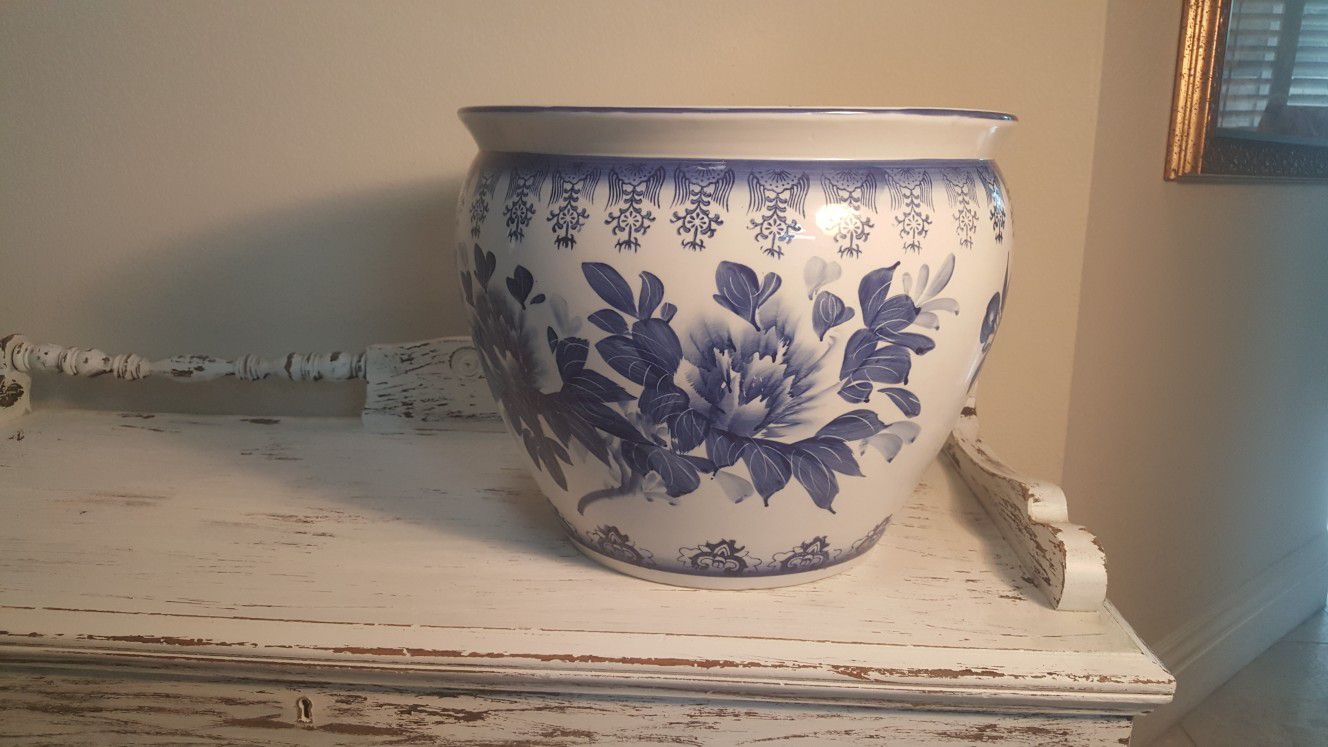 16" fishbowl flower pot blue and white new