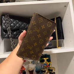 Louis Vuitton Vintage Wallet Perfect Condition 
