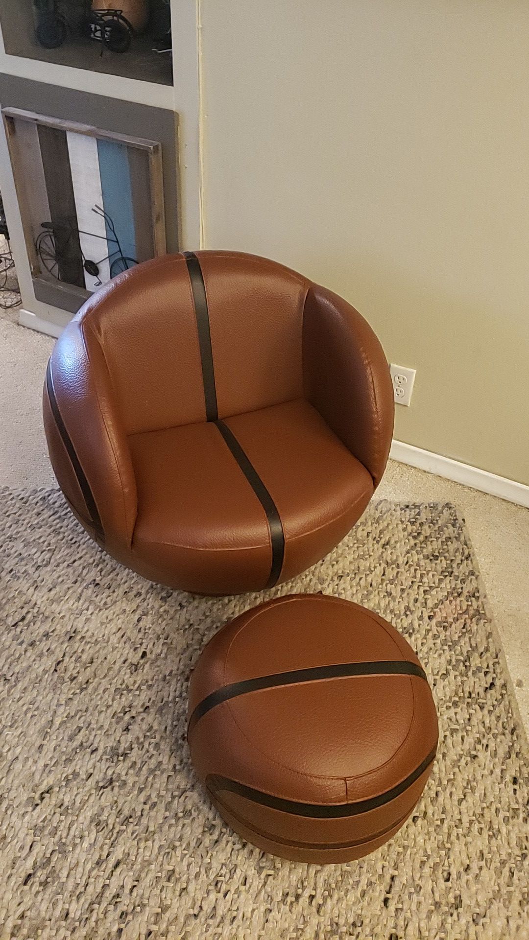 Kids basketball chair and footstool