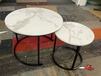 Marbled Nesting Round Coffee Tables