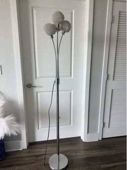 Floor lamp