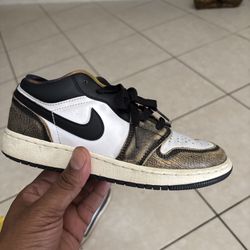 Size 5 (GS) - Jordan 1 SE Low Wear-Away - Tan