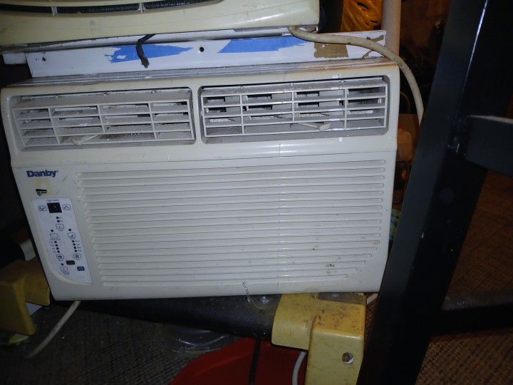 2 window A/c Units