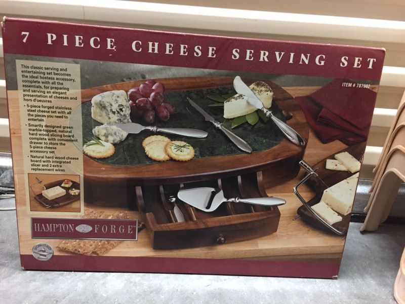 Cheese serving set