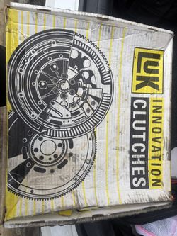 Toyota/scion Fly Wheel And Clutch Set $100