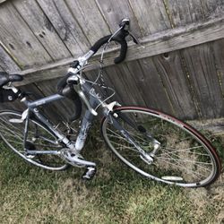 Fuji Women’s Road Bike