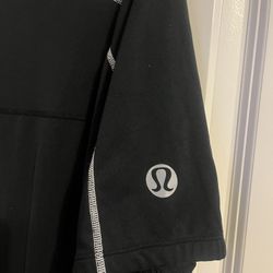 Lululemon CYCLING SHIRT SIZE XL