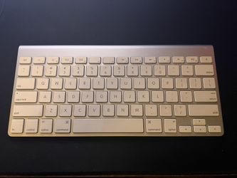 Apple Keyboard