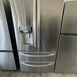 LG DOUBLE FREEZER REFRIGERATOR 