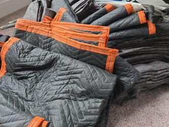 Pack of 24 moving blankets