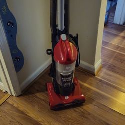 Vacuum  Dirt Devil Compact Power