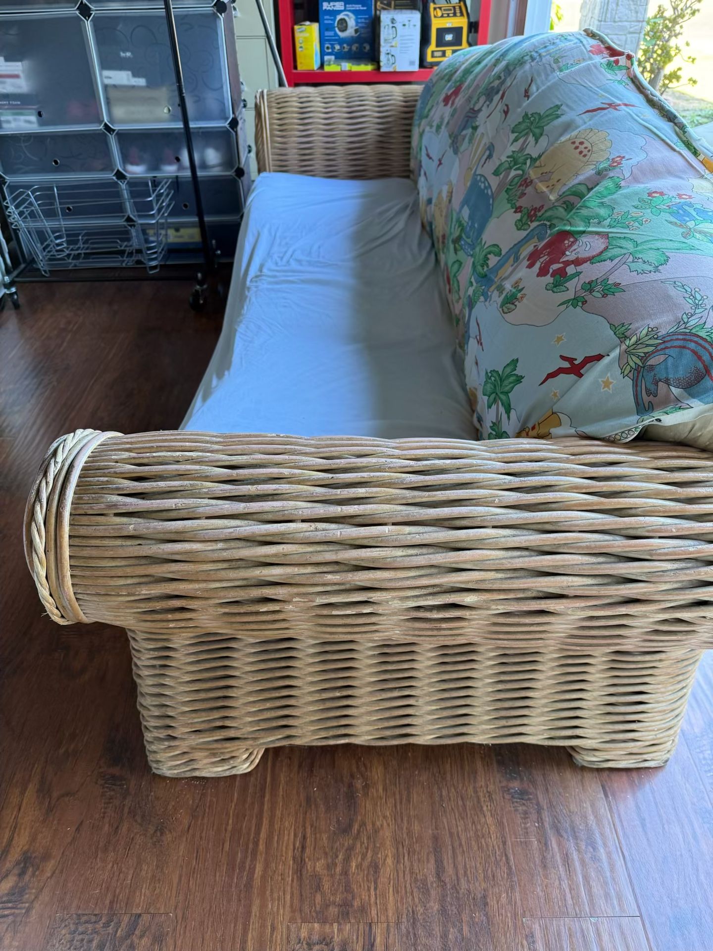 vintage rattan sleeper sofa