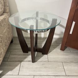 2 Glasses Coffee Table 