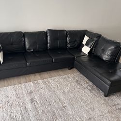 Sofa perfect condition  color black